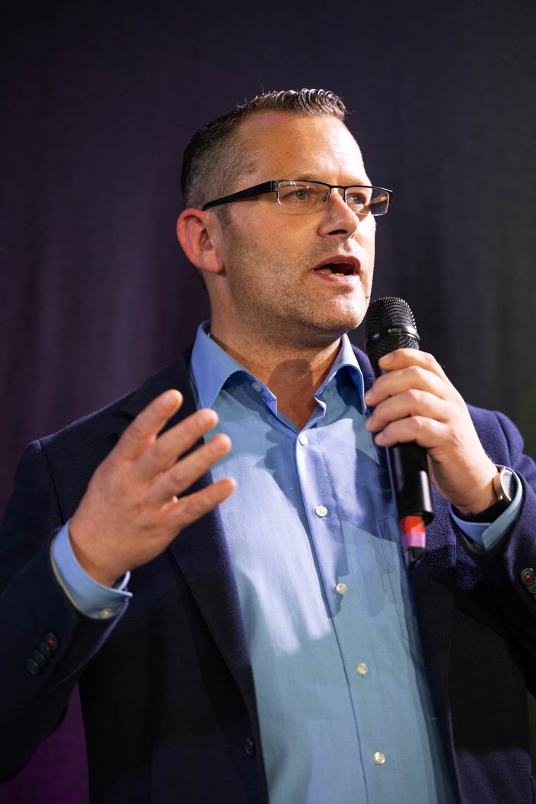 dennis-dombrowski Dennis Dombrowski - Keynote Speaker für Dein inspirierendes Mindset